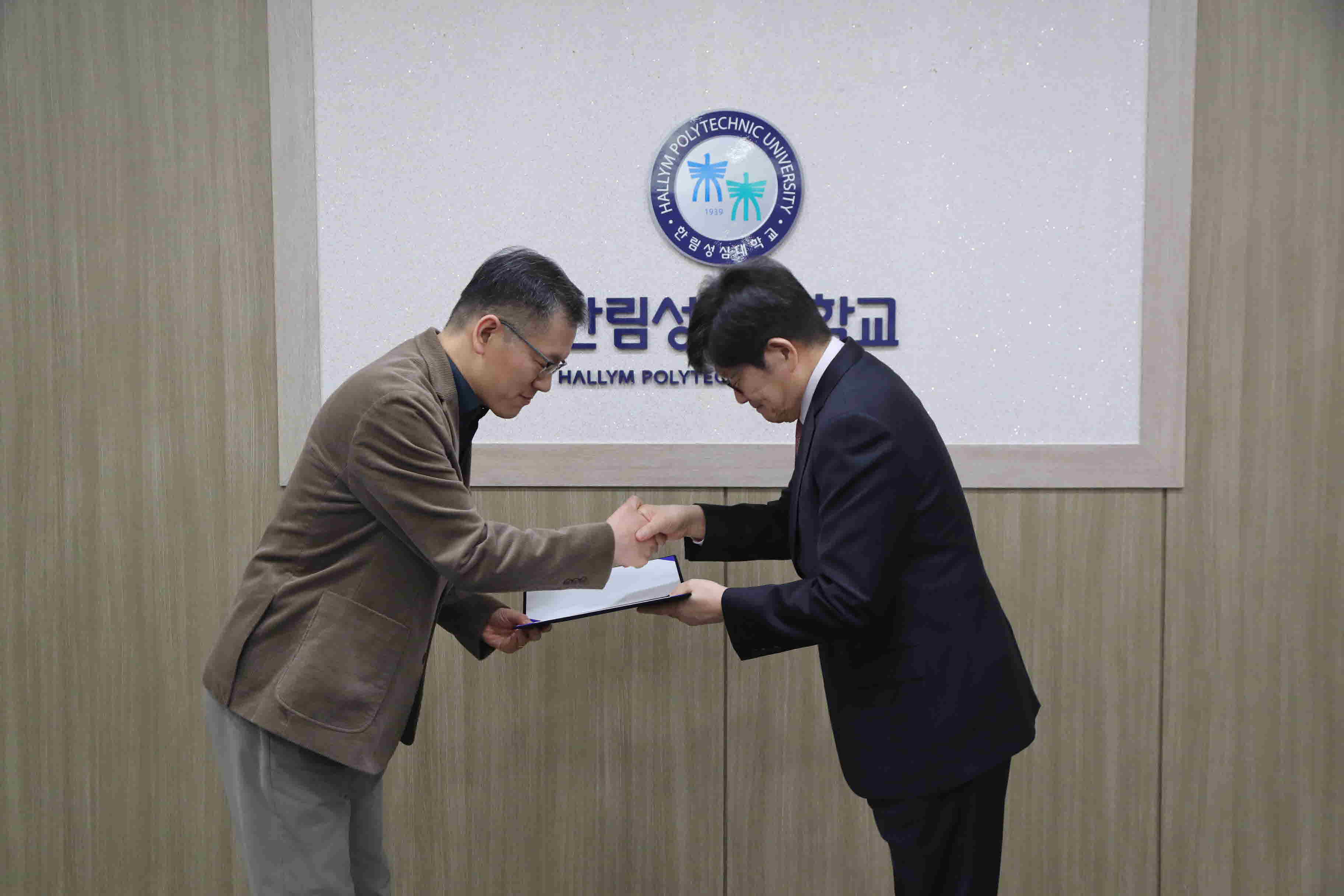 승진교원 : 물리치료과 이주상 교수