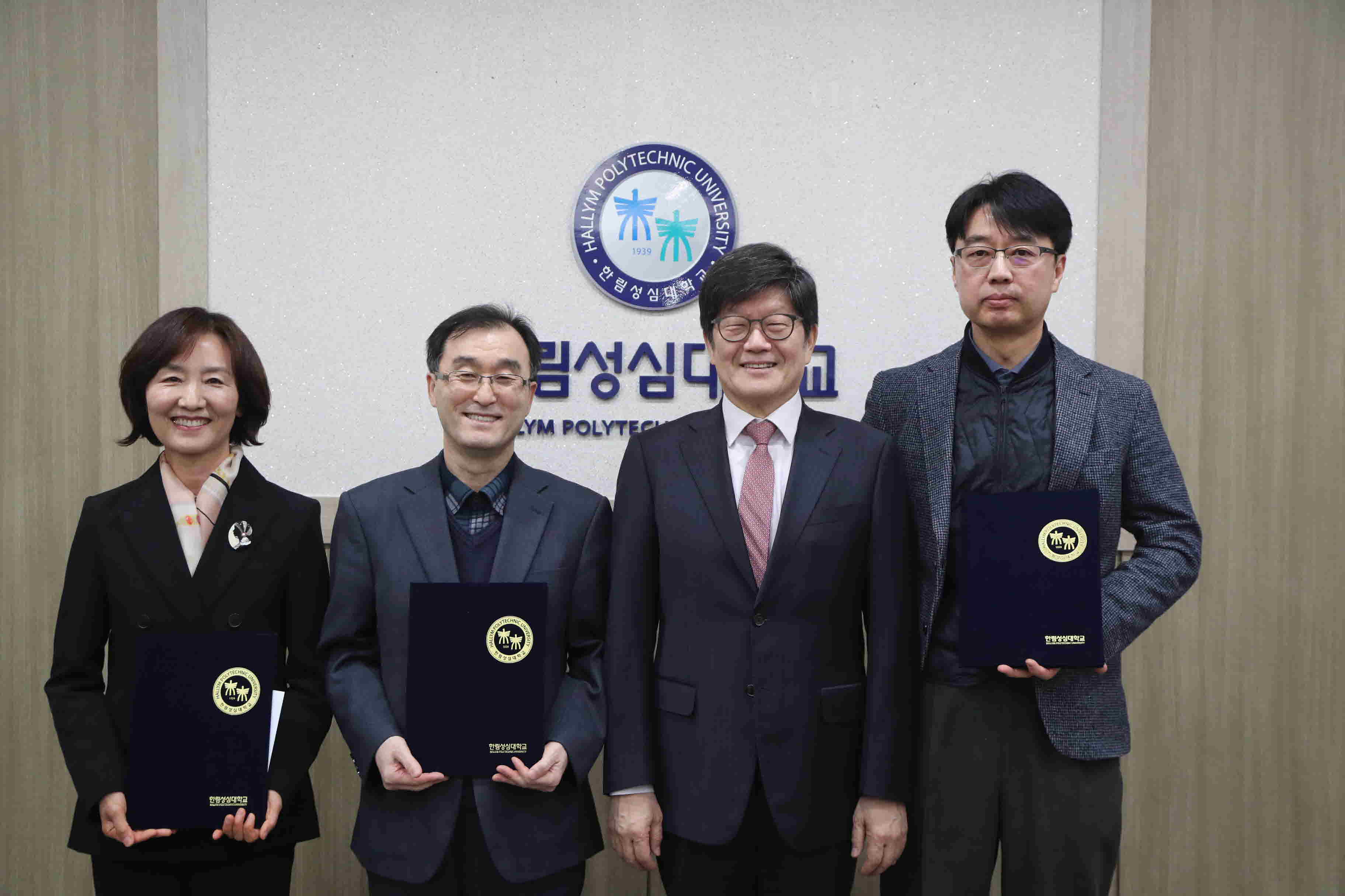 우수강의교원 : 사회복지과 심진숙 교수, 방사선과 이용구 교수, ACE인재융합학부 반종오 교수